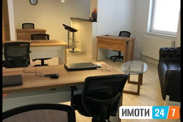 DELOVEN -KANCELARISKI PROSTOR VO CENTAR JUZEN BULEVAR