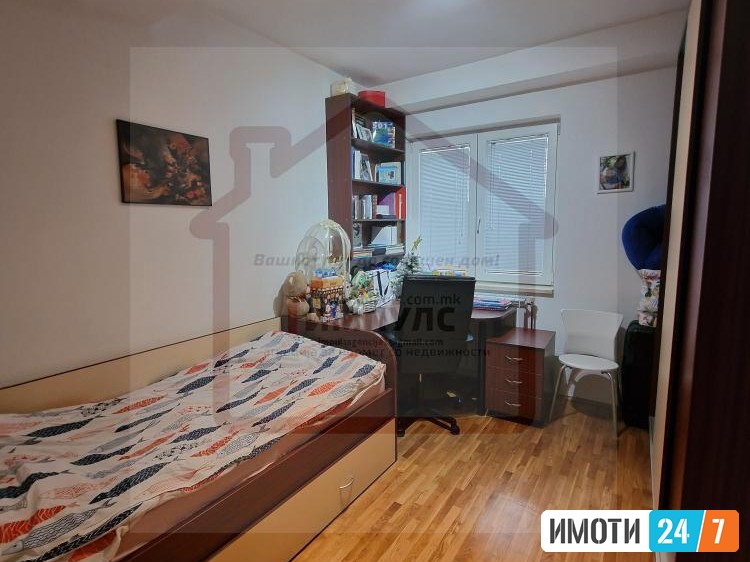 KOMFOREN TROSOBEN STAN SO DVOR NA MIRNA LOKACIJA VO CRNICE