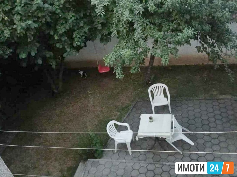 Се продаваат две убави куќи во насБутел 