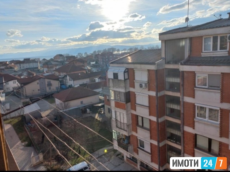 DVOSOBEN STAN VO OHRID KAJ OHRIDSKA BANKA