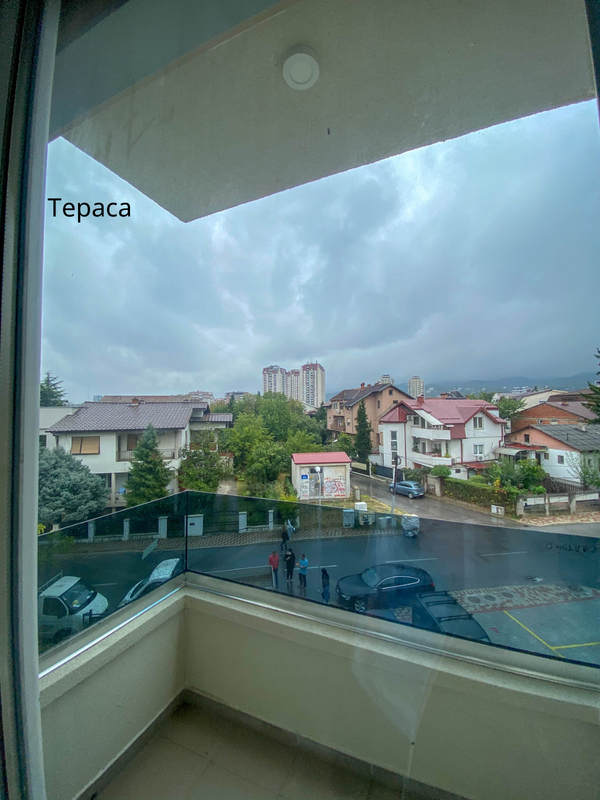 Изнајмување на полунаместен нов стан во Влае