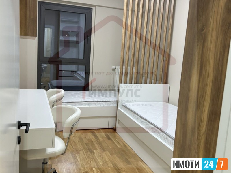ATRAKTIVEN TROSOBEN SRTAN NA ATRAKTIVNA LOKACIJA VO CENTAR
