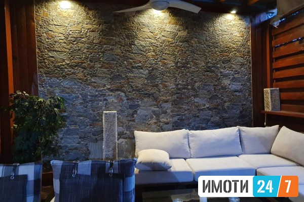 Се продава модерно уреден стан кај Сити Мол