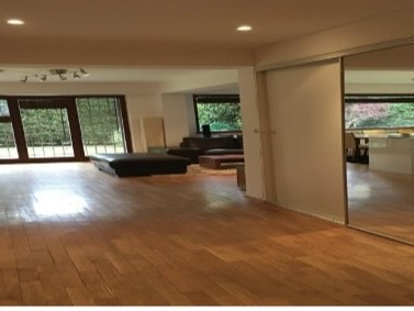 PRAZEN TROSOBEN STAN SO DVOR VO KOZLE