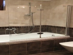 PRAZEN TROSOBEN STAN SO DVOR VO KOZLE