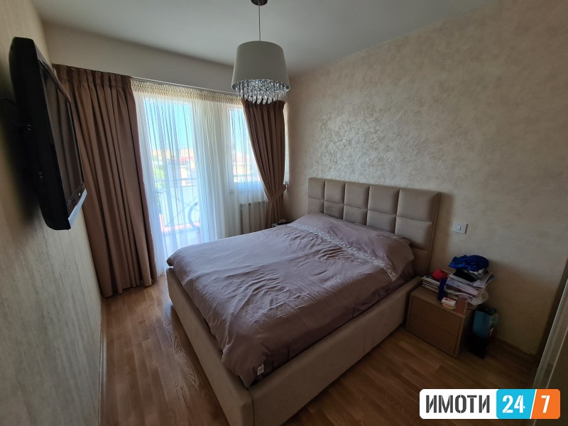 Се издава четворособен луксузно опремен дуплекс во Карпош 4