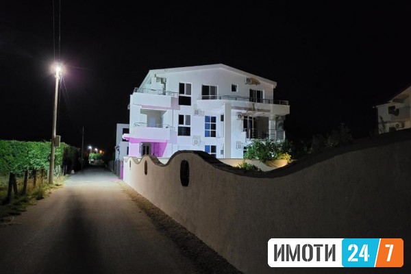 Се продава  заменува туристички објект во Улцињ – Црна Гора