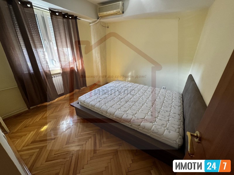 UDOBEN TROSOBEN STAN SO LOKACIJA VO KAPISTEC