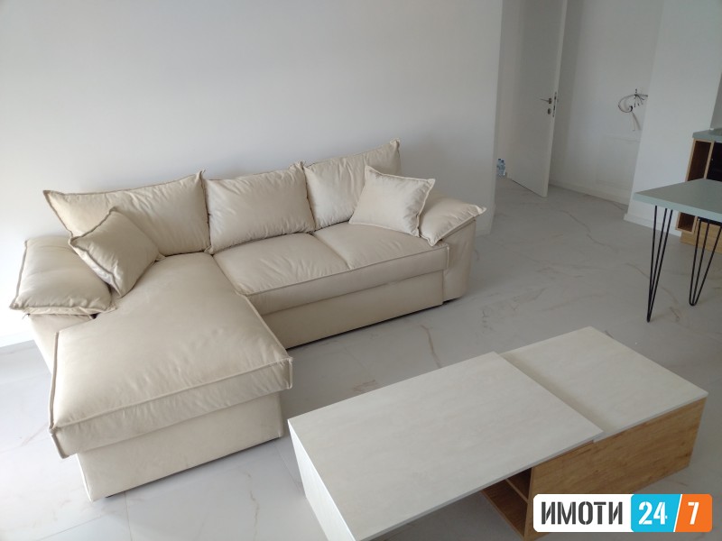 Се издава трособен стан во Охрид на долг период