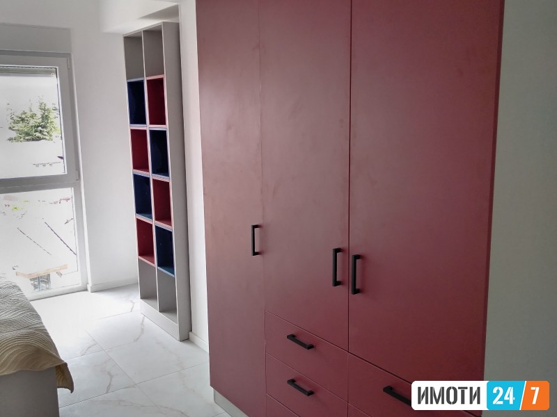 Се издава трособен стан во Охрид на долг период