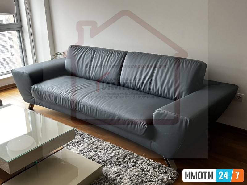 MODEREN TROSOBEN STAN NA ATRAKTIVNA LOKACIJA VO CENTAR