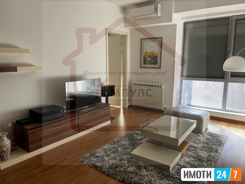 MODEREN TROSOBEN STAN NA ATRAKTIVNA LOKACIJA VO CENTAR