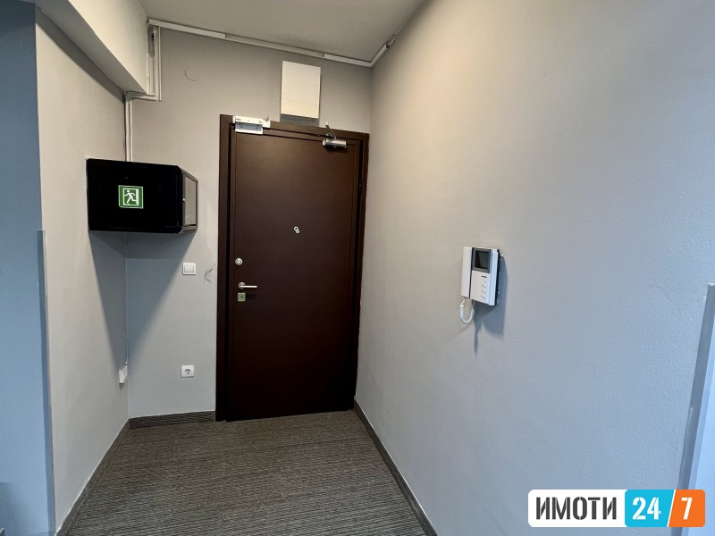 Se izdava deloven prostor 111m2 2 sprat na Ulica Partizanska Skopje Centar
