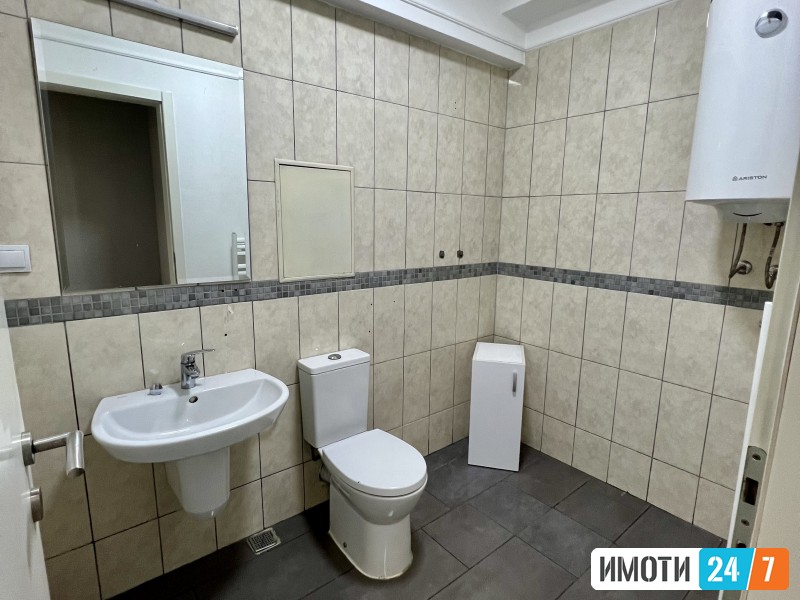 Se izdava deloven prostor 111m2 2 sprat na Ulica Partizanska Skopje Centar