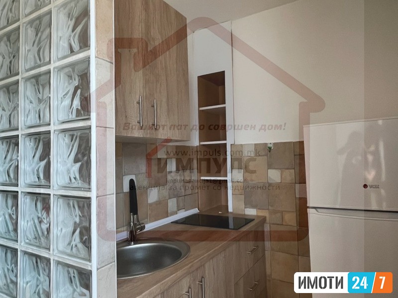 UDOBEN TROSOBEN STAN SO LOKACIJA VO STROG CENTAR