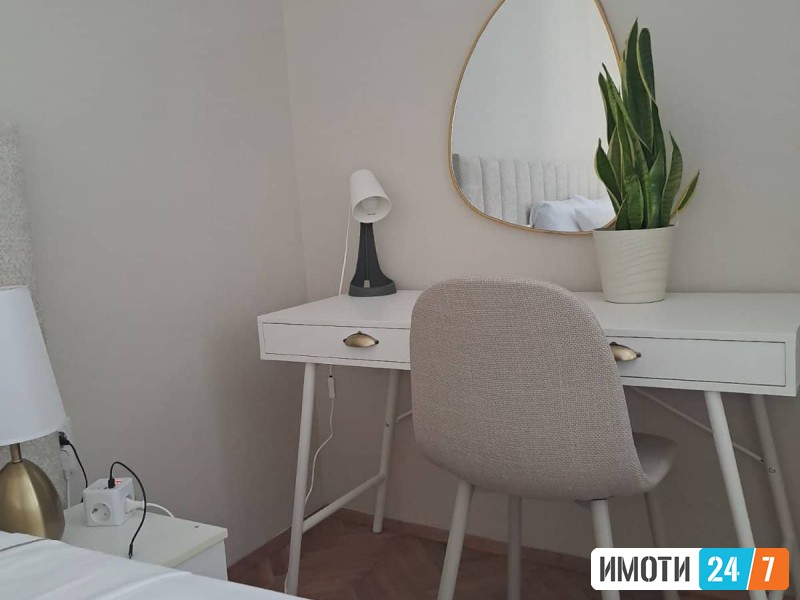 Moderno namesten stan vo centar