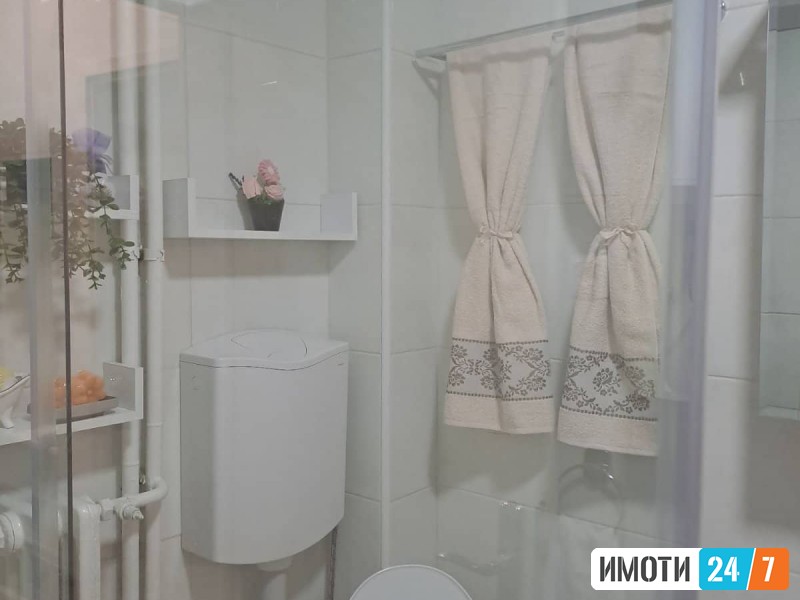 Moderno namesten stan vo centar