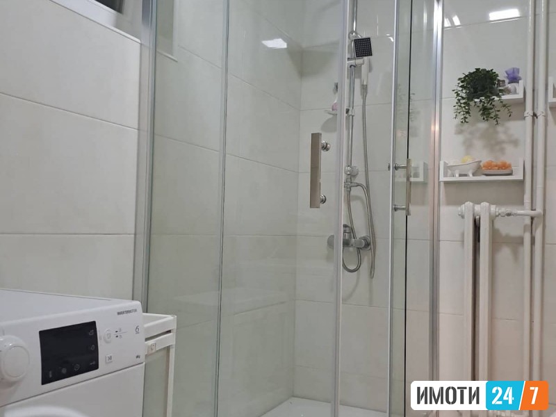 Moderno namesten stan vo centar