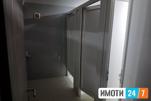 Се продава канцелариски простор од 250м2 спроти Соборен храм Дебар Маало