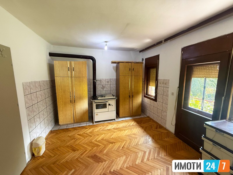 Се продава куќа