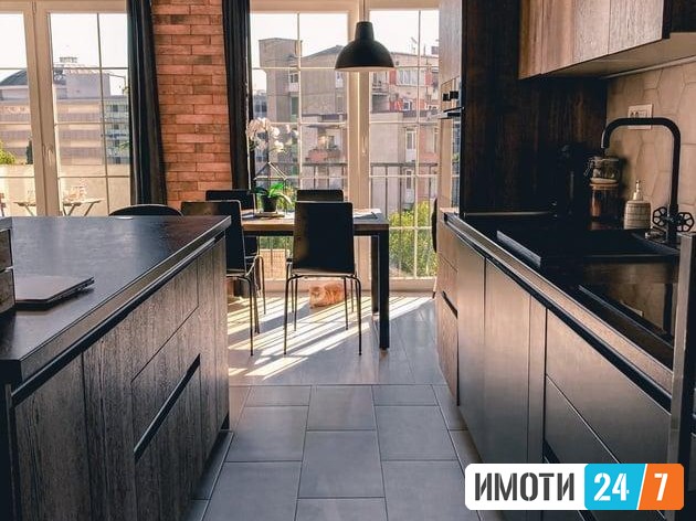 MODEREN TROSOBEN STAN SO LOKACIJA VO STROG CENTAR