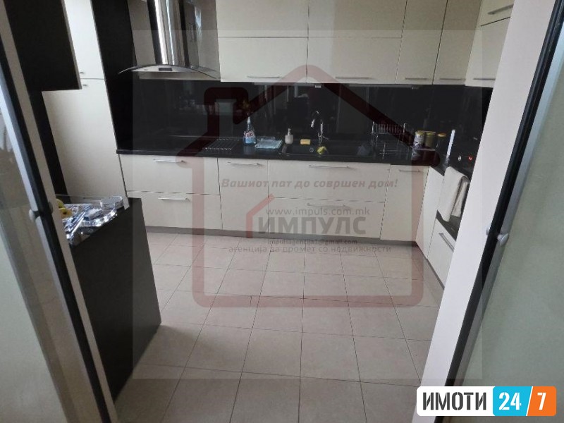 KOMFOREN CETIRISOBEN STAN NA VODNO