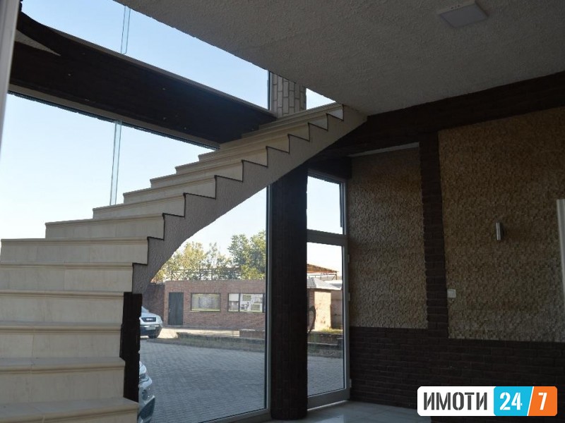 DELOVEN PROSTOR VO VIZBEGOVO NA ODLICNA LOKACIJA 