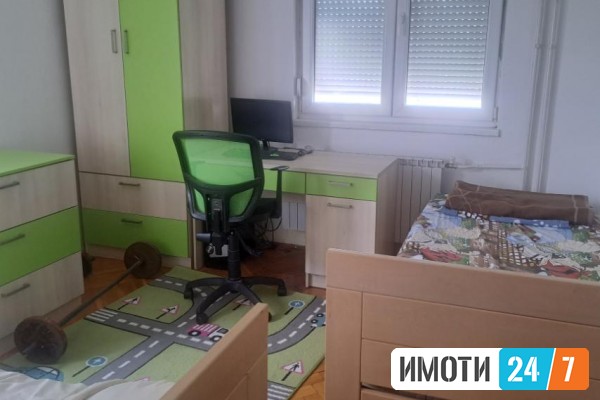 Izdavam stan pozadi vero  vo aerodrom