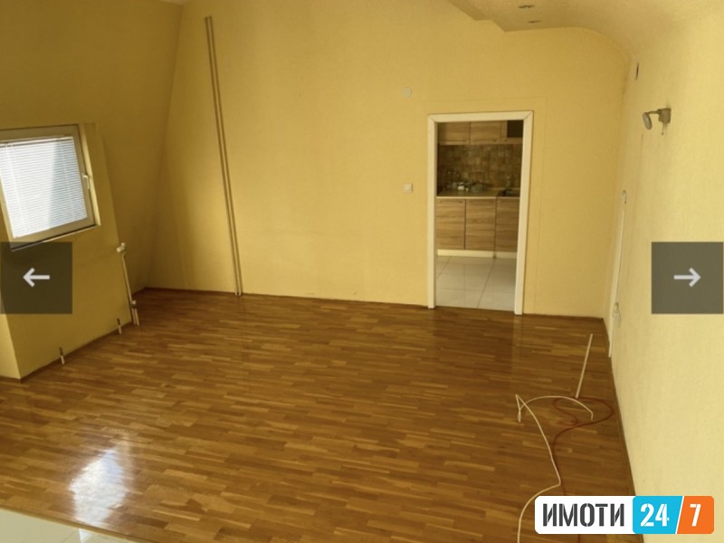 PRAZEN DUPLEX SO LOKACIJA VO STROG CENTAR