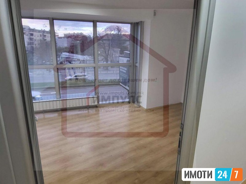 DELOVEN PROSTOR NA ATRAKTIVNA LOKACIJA VO CENTAR