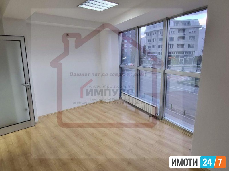 DELOVEN PROSTOR NA ATRAKTIVNA LOKACIJA VO CENTAR