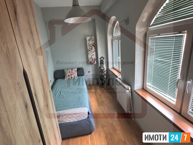 MODEREN CETIRISOBEN STAN SO SOPSTVEN DVOR VO DEBAR MAALO