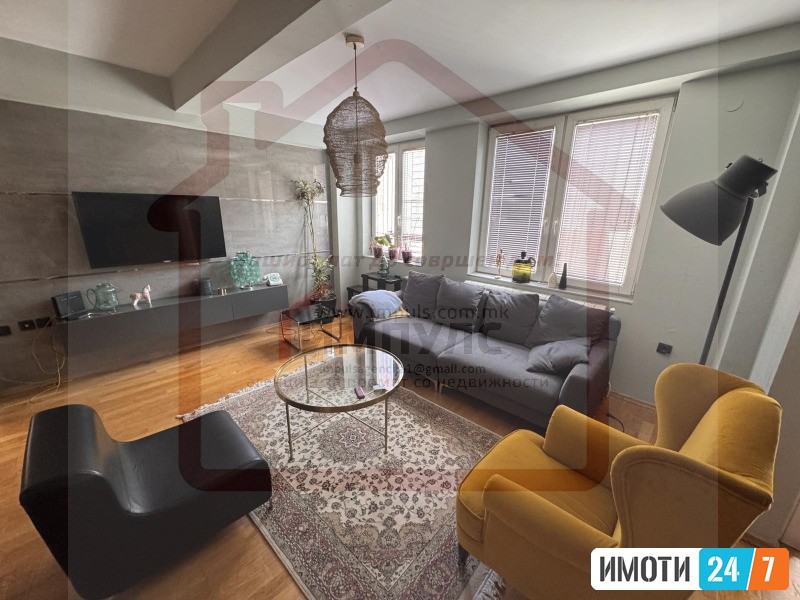 MODEREN CETIRISOBEN STAN SO SOPSTVEN DVOR VO DEBAR MAALO