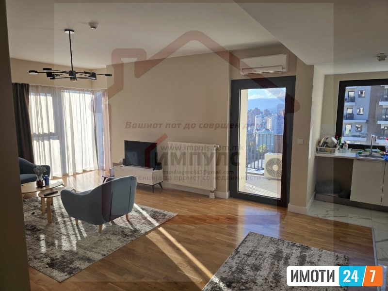 PREKRASEN TROSOBEN STAN SO LOKACIJA VO STROG CENTAR