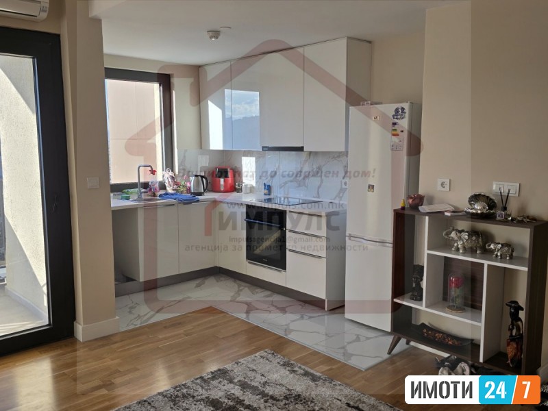 PREKRASEN TROSOBEN STAN SO LOKACIJA VO STROG CENTAR