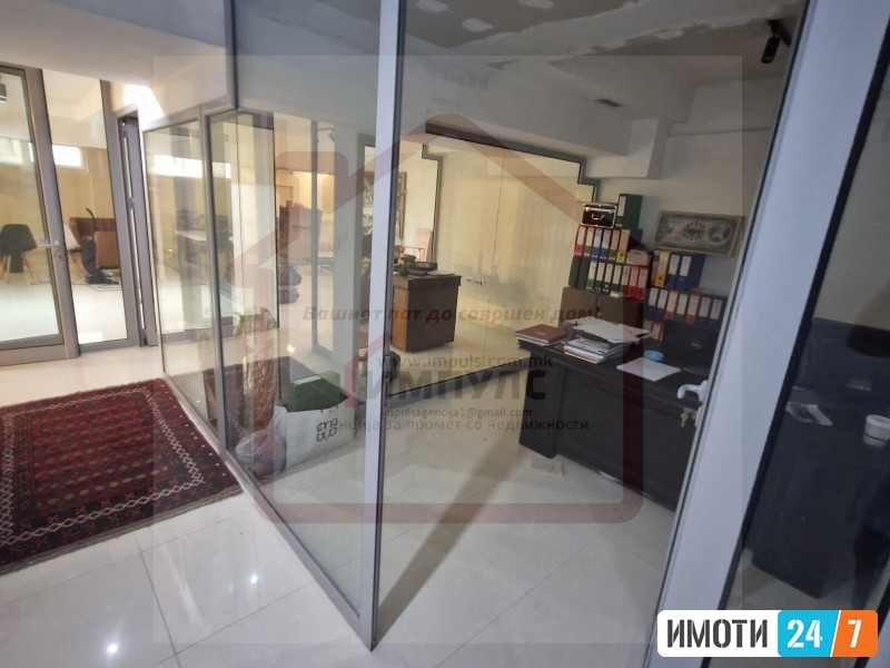 SE PRODAVA DELOVEN PROSTORLOKAL SO LOKACIJA VO STROG CENTAR