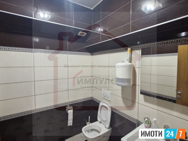 SE PRODAVA DELOVEN PROSTORLOKAL SO LOKACIJA VO STROG CENTAR