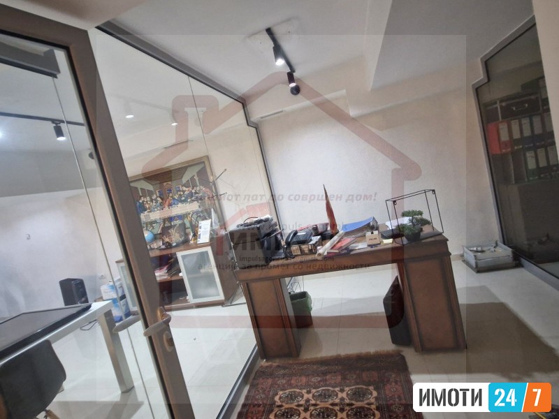 SE PRODAVA DELOVEN PROSTORLOKAL SO LOKACIJA VO STROG CENTAR