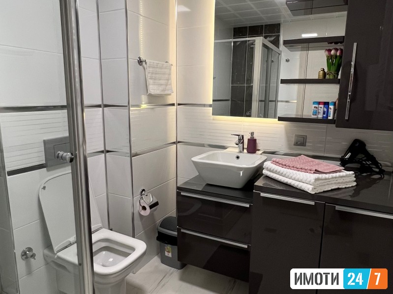 MODEREN TROSOBEN STAN NA ATRAKTIVNA LOKACIJA VO AERODROM