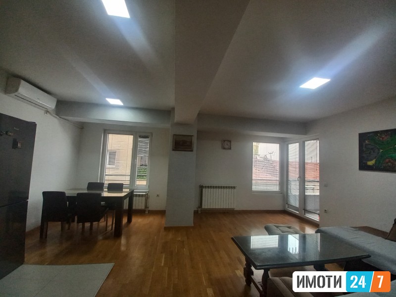 Се продава стан во Дебар маало