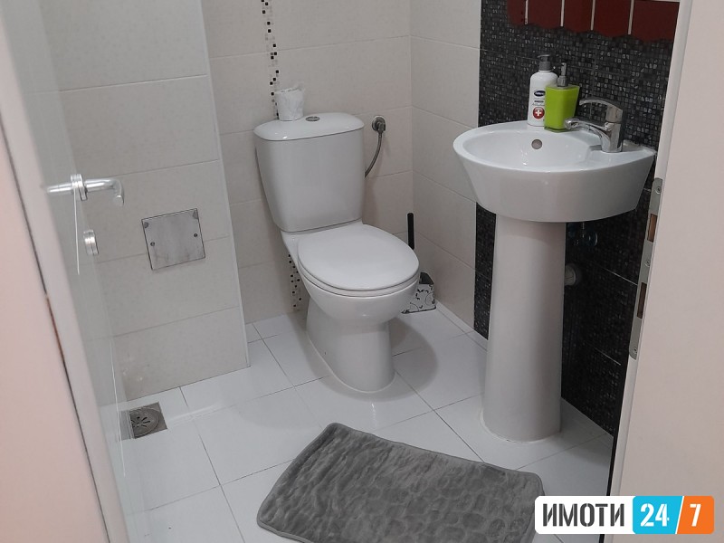 KOMFOREN TROSOBEN STAN SO LOKACIJA VO CENTARMVR