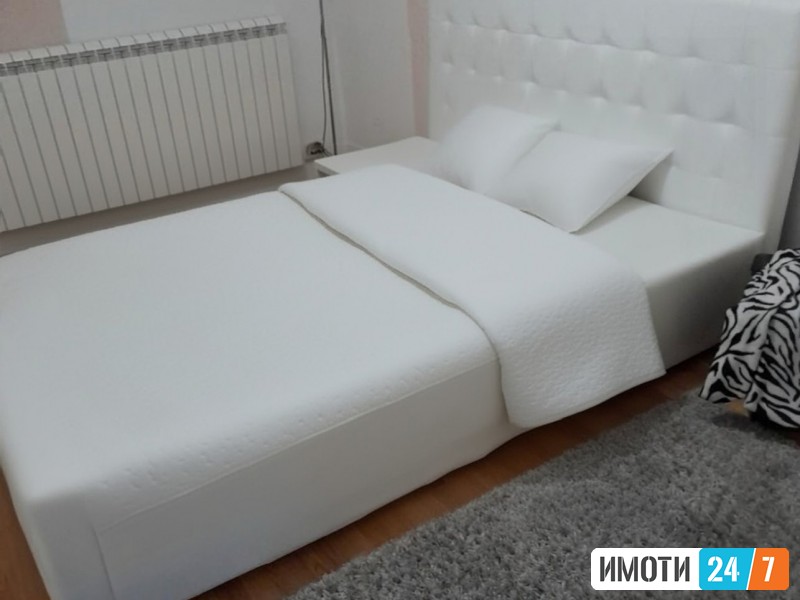 KOMFOREN TROSOBEN STAN SO LOKACIJA VO CENTARMVR