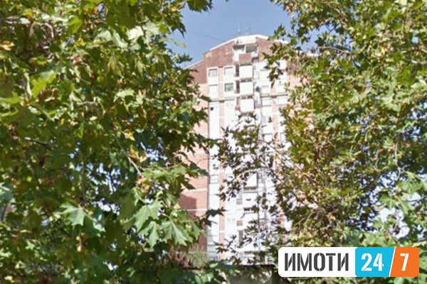 DVOSOBEN SATN VO AERODROM KAJ HOTEL RUSIJA