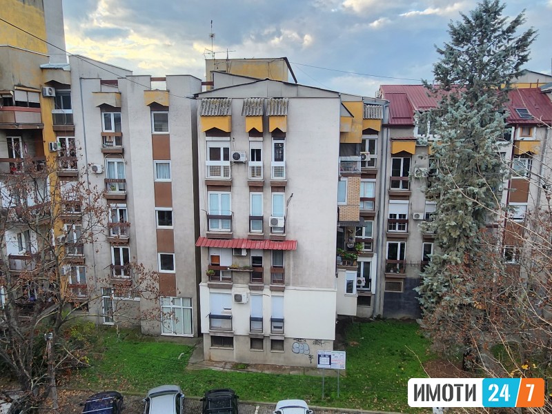 Prodavame stan 51 m2 karpos 1