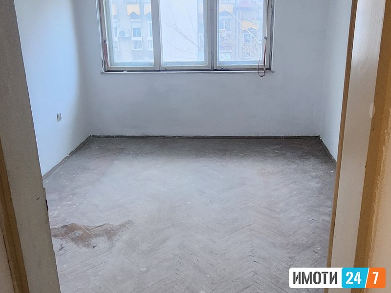 Prodavame stan 51 m2 karpos 1