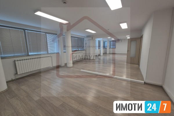 ATRAKTIVEN DELOVEN PROSTOR VO CENTAR