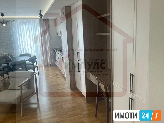 IZVONREDEN TROSOBEN STAN NA SUPER LOKACIJA VO AERODROM