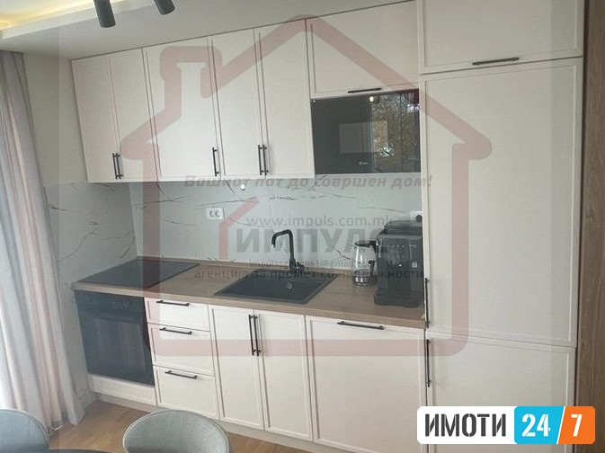 IZVONREDEN TROSOBEN STAN NA SUPER LOKACIJA VO AERODROM