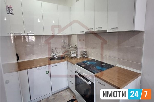 UDOBEN TROSOBEN STAN NA ODLICNA LOKACIA VO AERODROM