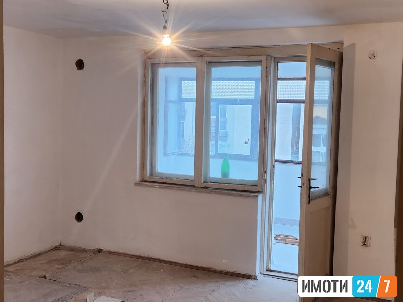 Prodavam 2 sobenstan vo karpos 1 